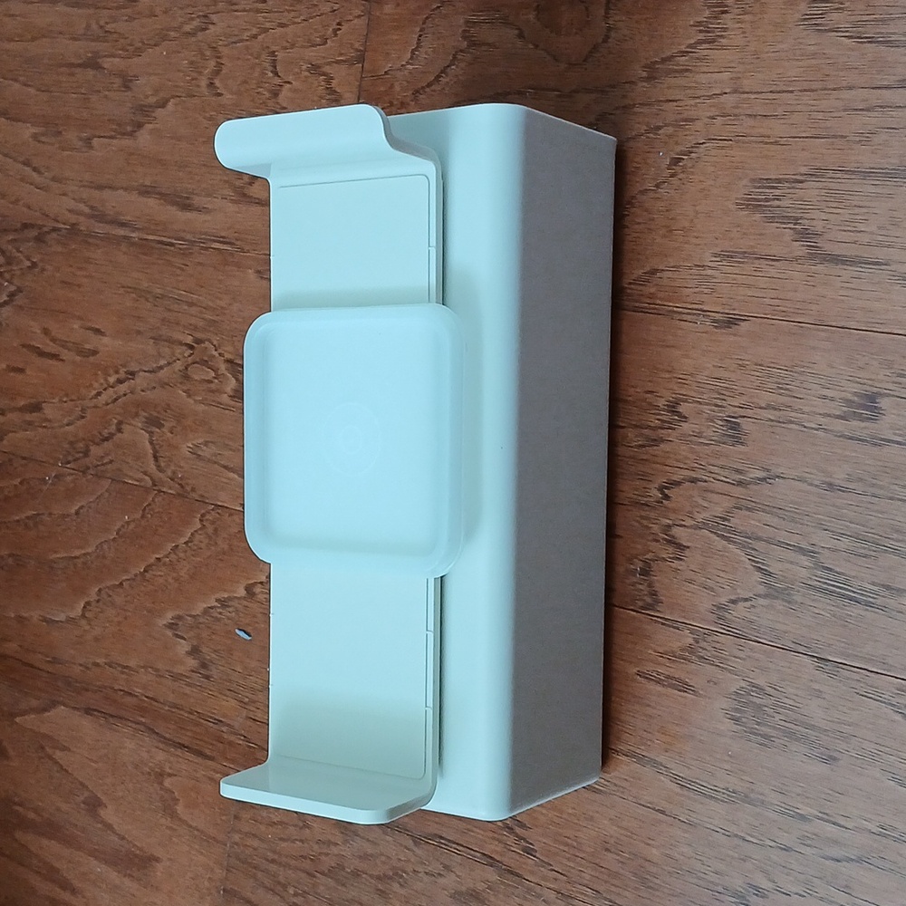 Tupperware Cheese Keeper Cracker Kitchen Storage Organization Beige Fridge
